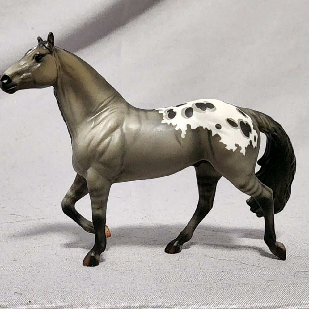 2023 Breyer Stablemate Club Sidewinder